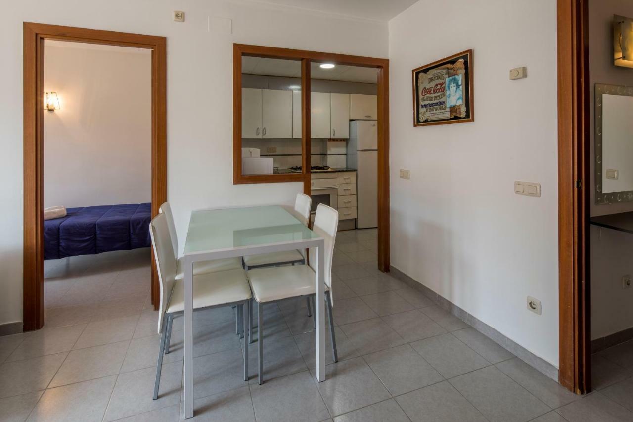 Apartamento Castell De Perelada Girona Exterior photo